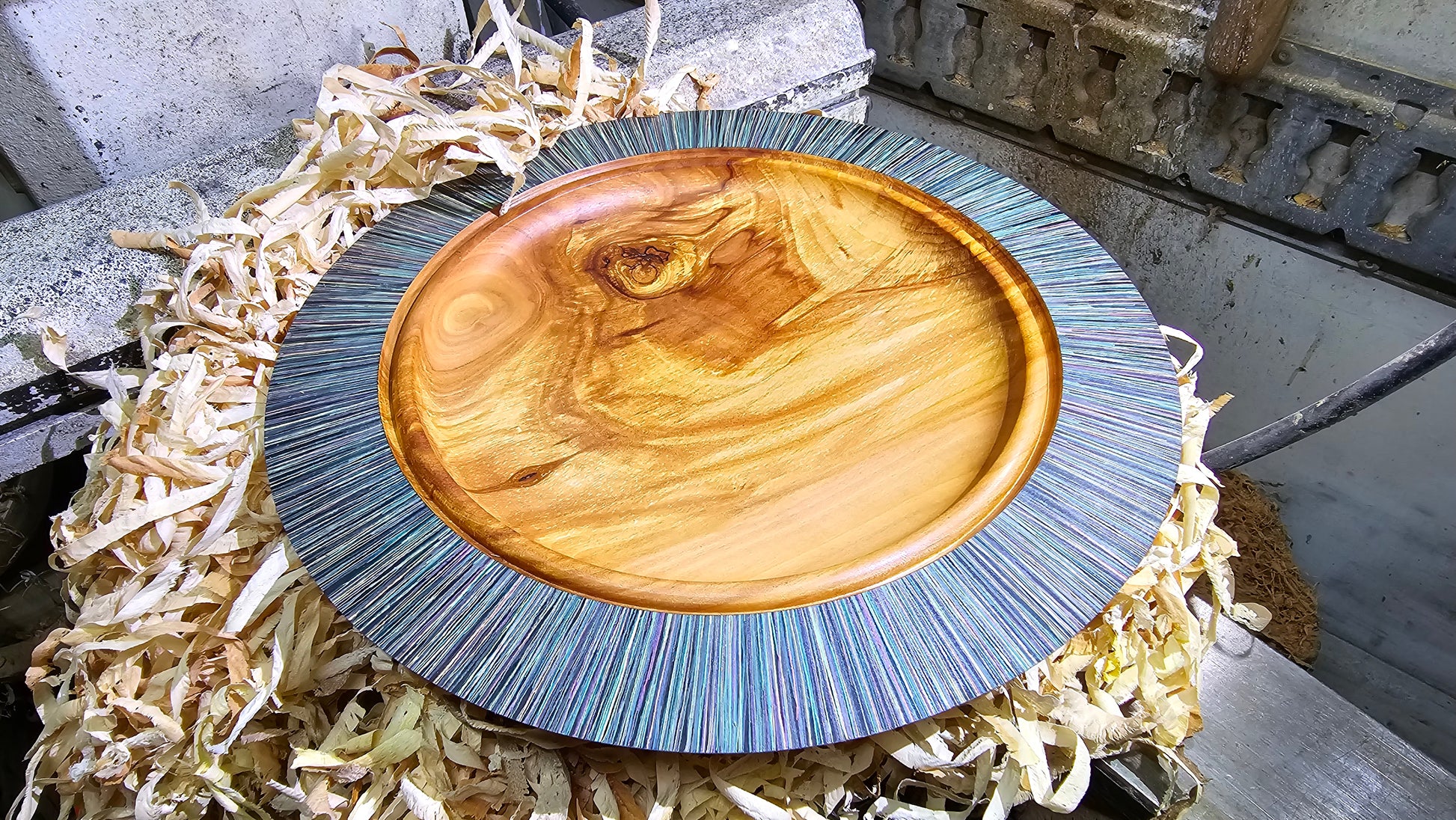 Handcrafted Apple Wood Plate with Vibrant Acrylic Paint - PipejaWood