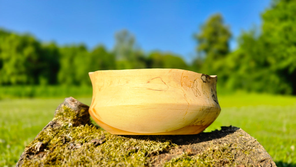 Handmade spalted birch wood bowl with natural edge – rustic decorative centerpiece, artisan-turned with unique spalting patterns