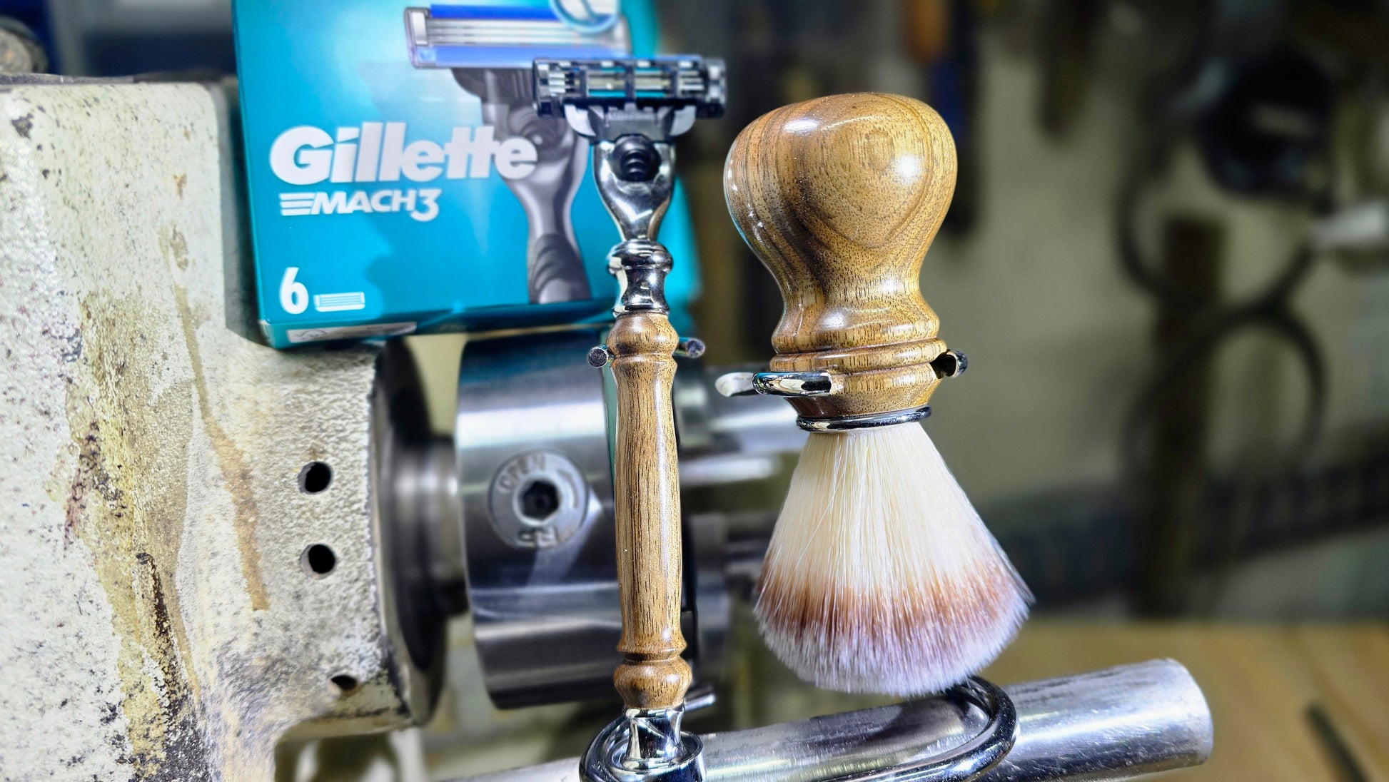 luxury wooden shaving brush and Mach 3 razor handle