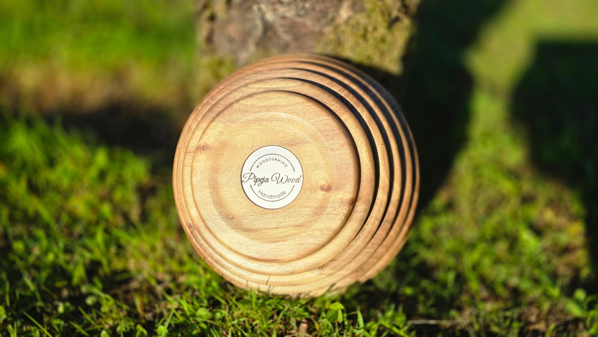 Beehive - Shaped Handmade Walnut Wooden Bowl – 22cm x 8cm | Fruit, Bread, or Decorative Bowl - PipejaWood