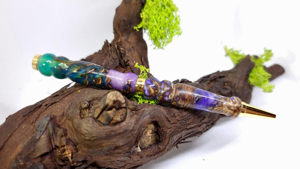 Handmade Epoxy Resin Pen with Real Pinecones – Custom Luxury Ballpoint Pen | Unique Writing Instrument - PipejaWood