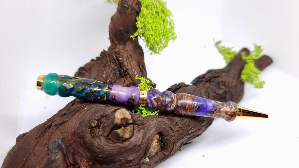 Handmade Epoxy Resin Pen with Real Pinecones – Custom Luxury Ballpoint Pen | Unique Writing Instrument - PipejaWood