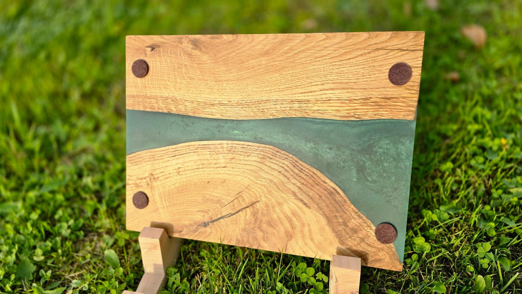 Handmade Oak Wood Serving Board with Green Epoxy Resin – 30cm x 25cm (11.8" x 9.8") | Perfect for Cheese, Charcuterie & Appetizers - PipejaWood