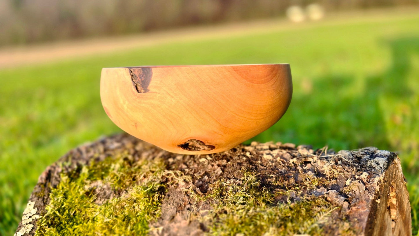 Handmade Pear Wood Bowl – 19.5cm x 9cm (7.7" x 3.5") | Natural Wooden Serving or Decorative Bowl - PipejaWood