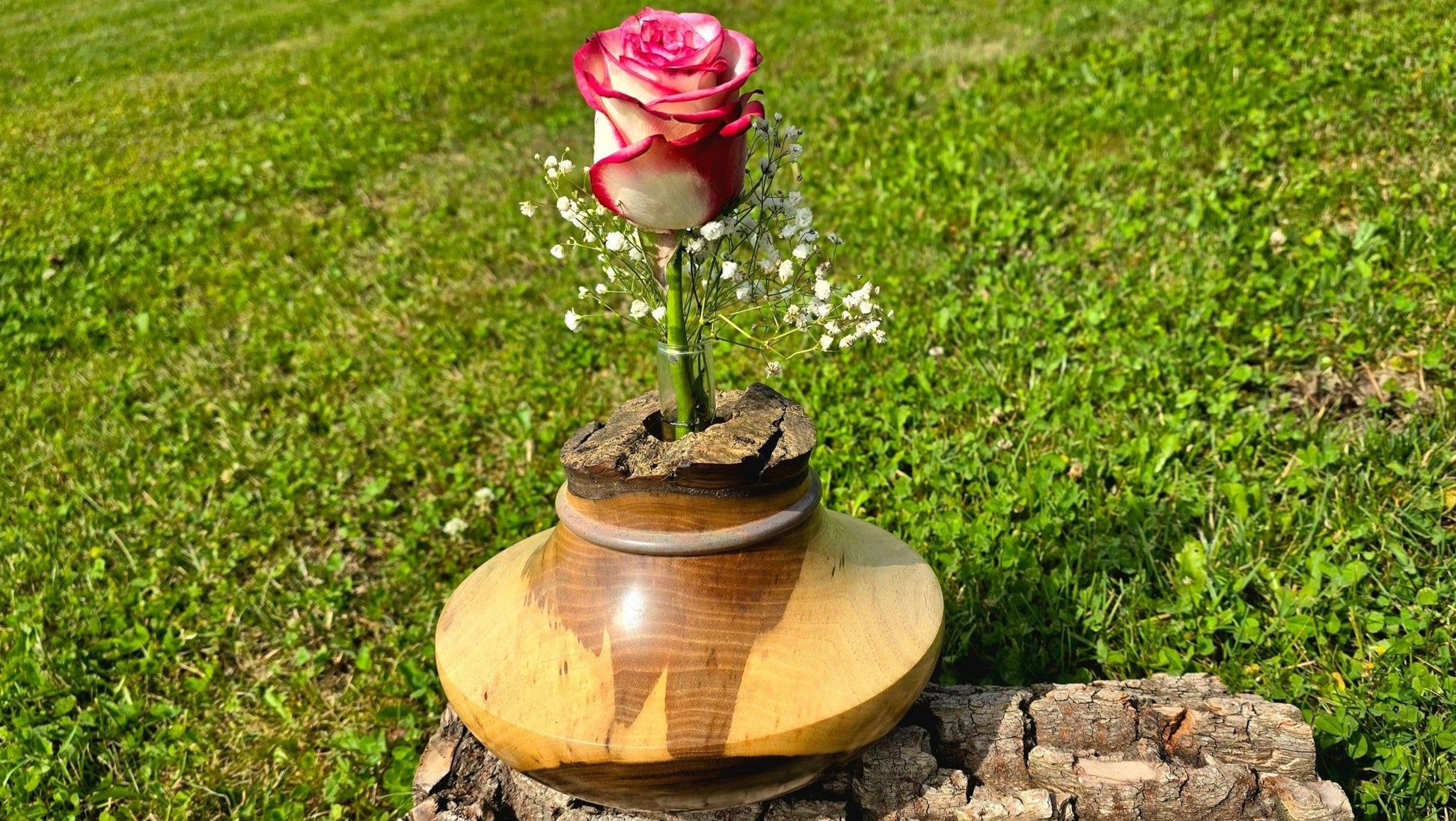 Handmade Walnut Wood Vase – Elegant Decorative Piece, 23cm x 15cm (9in x 5.9in) - PipejaWood